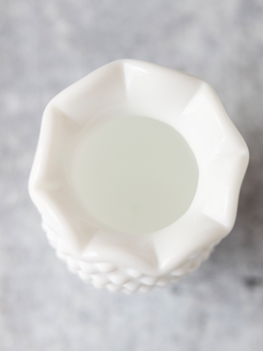 Vintage small white Fenton hobnail ruffled milk glass bud vase 3.75" tall - Picture 5 of 8